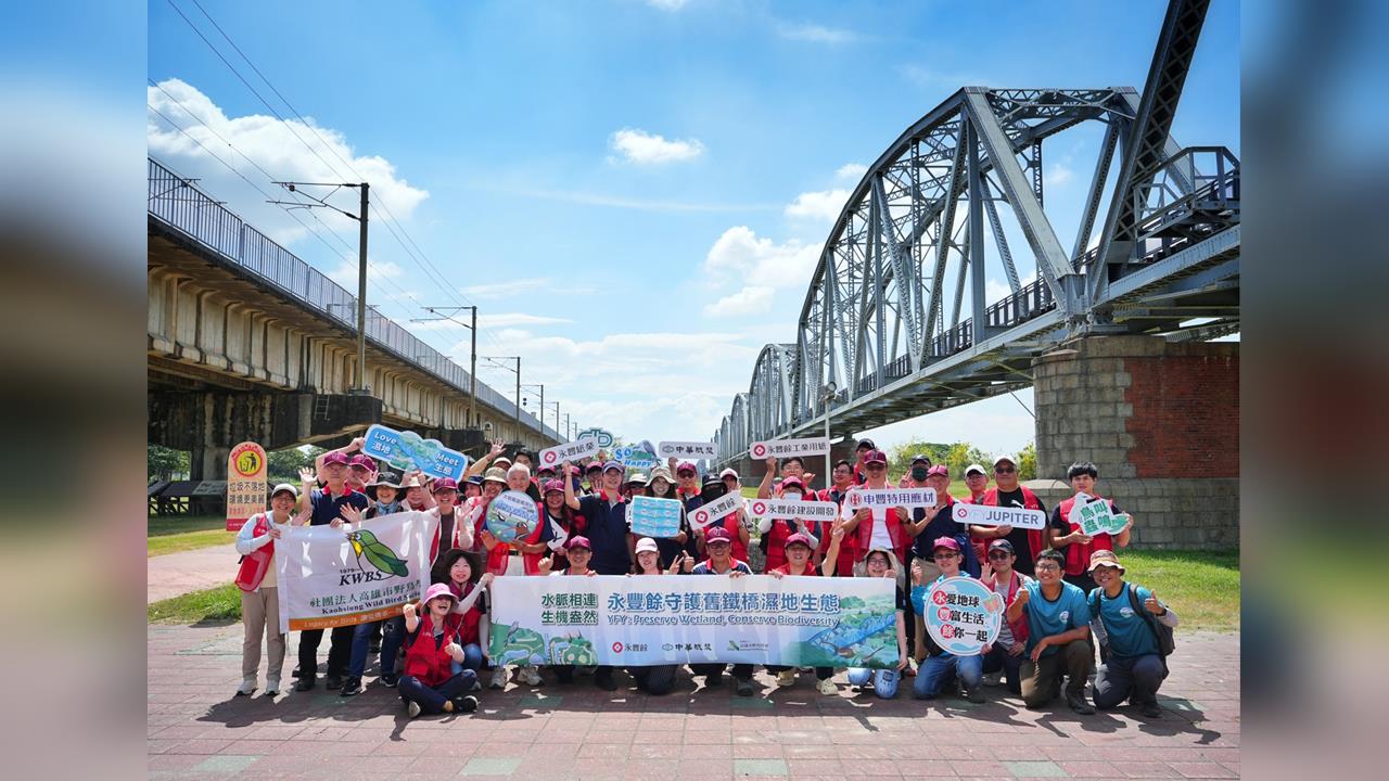 永豐餘把荒地變天堂！水雉帶4寶現身　濕地奇蹟曝光
