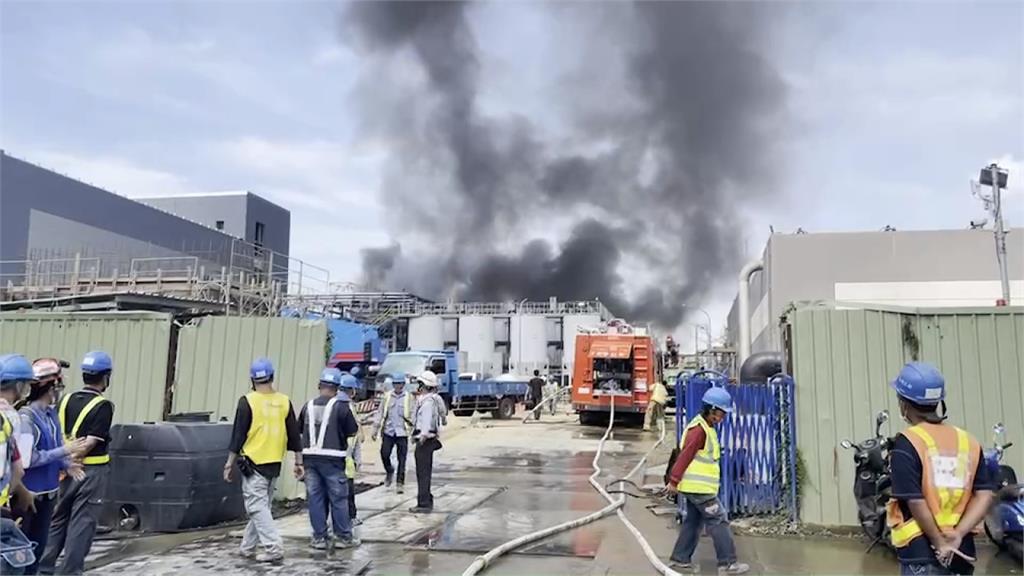 南科再生水廠工地火警　緊急救出2工人　疏散逾200名工人