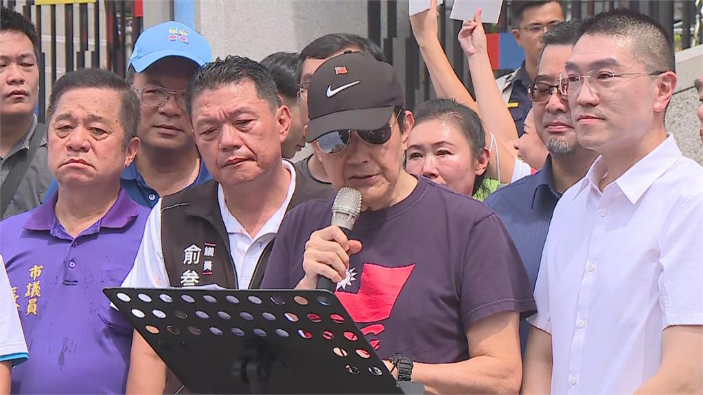 快新聞／馬英九現身「護樑行動」　綠營議員列「7罪狀」酸：哥倆好一對寶