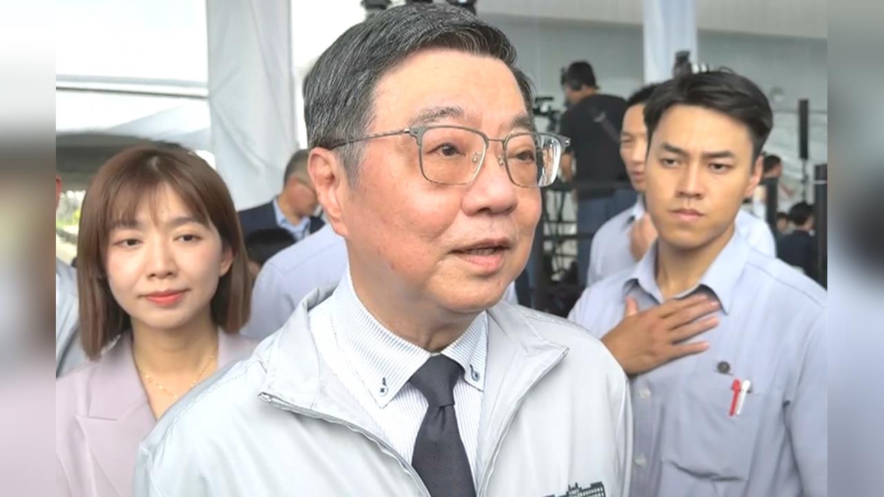 被翁曉玲"提案凍4個月薪" 卓榮泰照常上班:做該做的事
