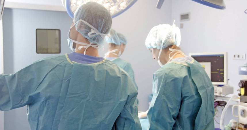 美男手術醒來狂飆「流利西班牙語」　竟是確診1罕見病