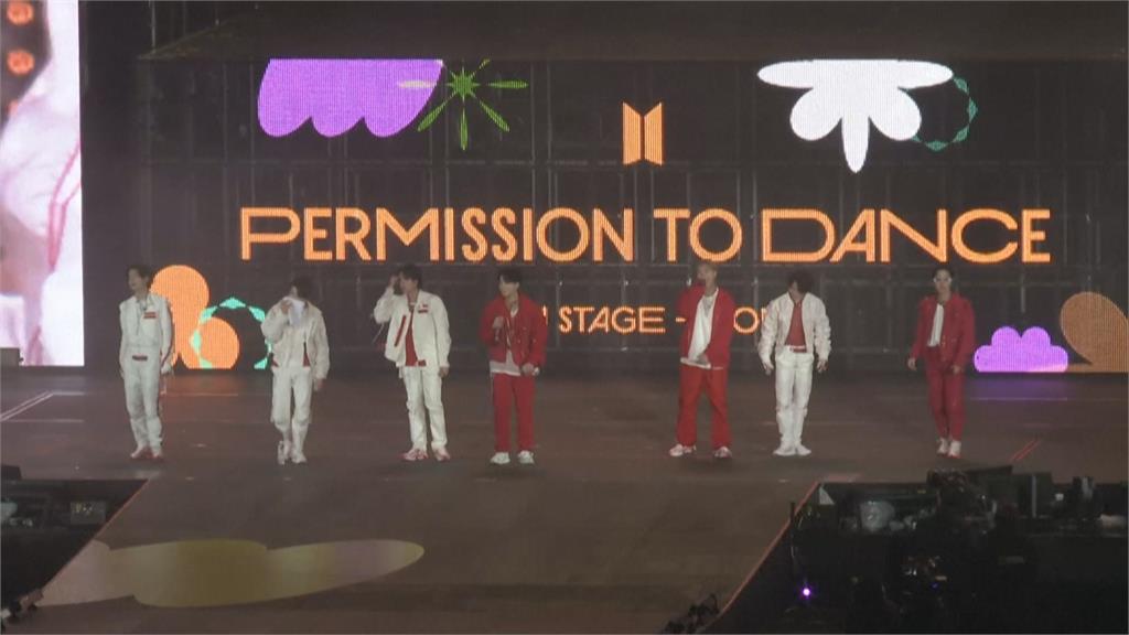 BTS出道10周年　首爾地標「紫光」應援　南韓郵政局推紀念郵票
