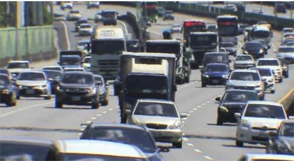 快新聞／228連假收假日車潮湧現！　公路局揭「地雷路段」