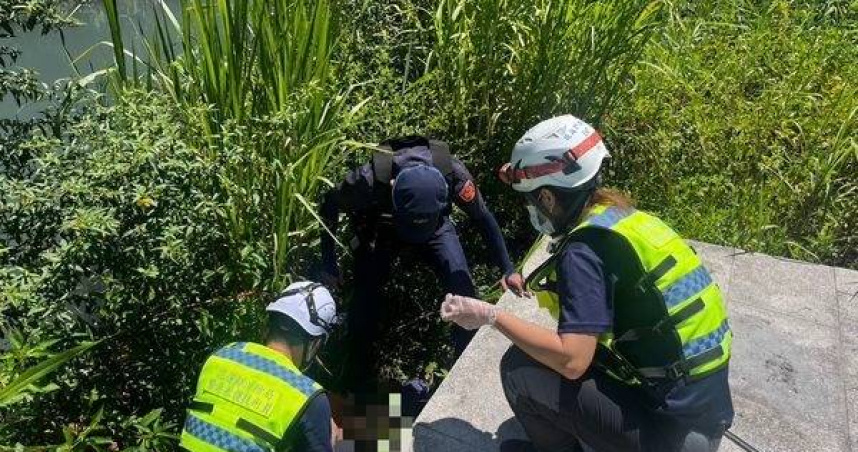 80歲嬤失蹤3小時曝曬河堤 草叢驚現命懸一線