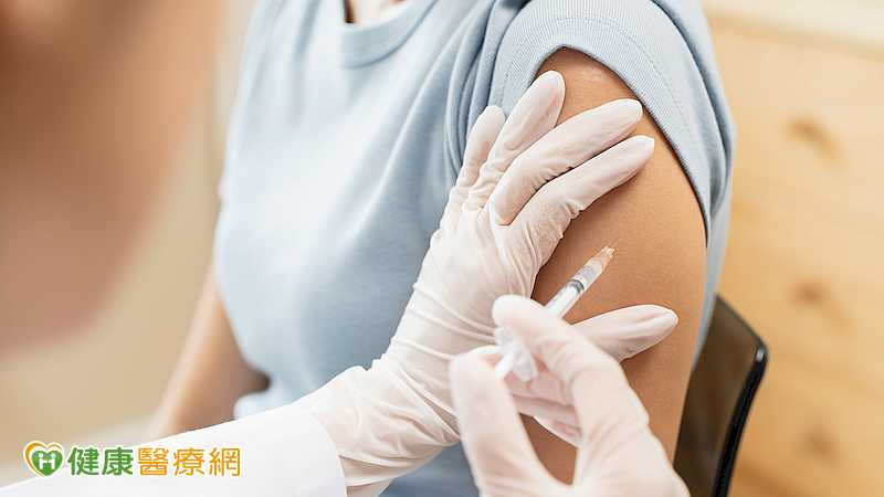 公費流感、新冠疫苗10／1開打　「左流右新」可累積1350健康幣
