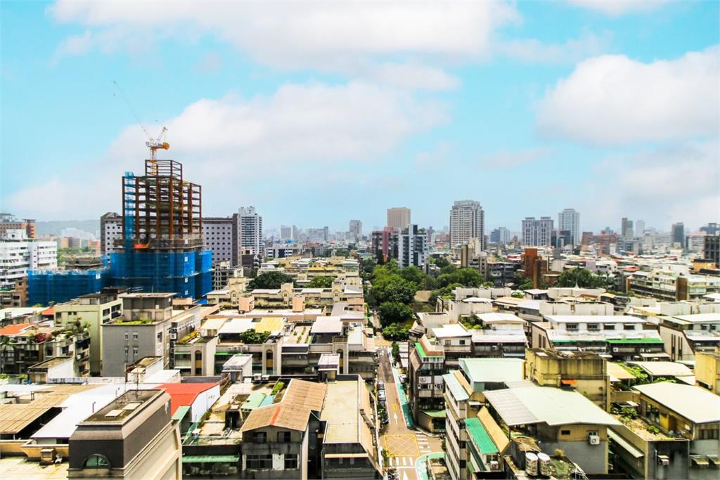 房價漲勢壓過薪資!永慶房屋:預售屋總價飆升 台中、高雄漲逾七成