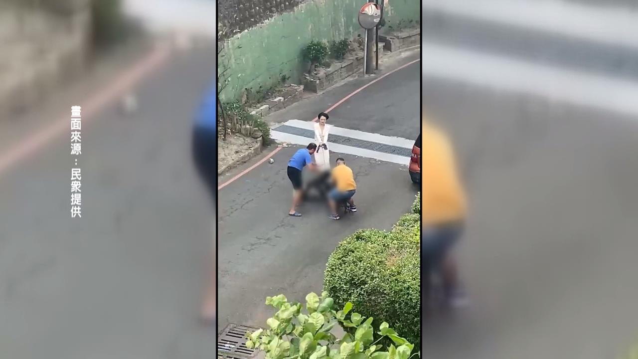 竹北模特兒「遛狗遭攻擊」　比特犬死咬愛犬脖子不放