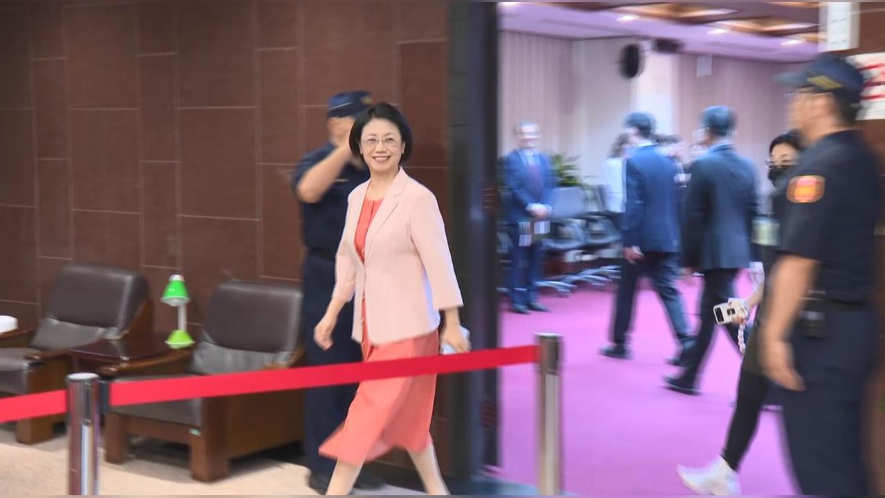 快新聞／翁曉玲呢？傅崐萁為庇護工場訂單鞠躬道歉　本人最新反應曝光了