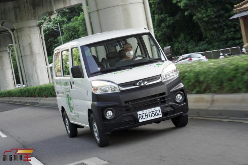 商用領域的環保小尖兵　CMC e-Veryca 客車型 試駕
