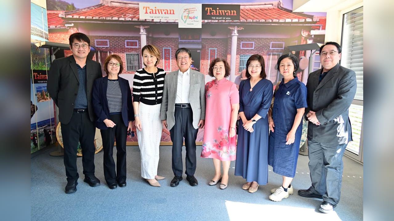 快新聞／遭爆14天出訪行蹤成謎！楊文科曝里斯本行程　王婉諭批：不要瞎掰