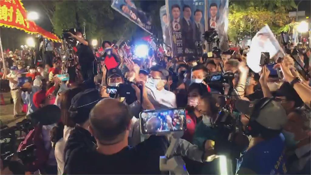 選前之夜! 黃偉哲總部音樂會 徒步掃街拜票