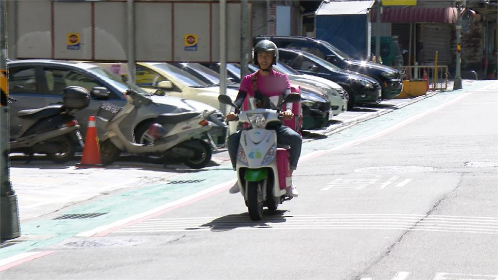 搶食外送商機 電商購物推送餐服務