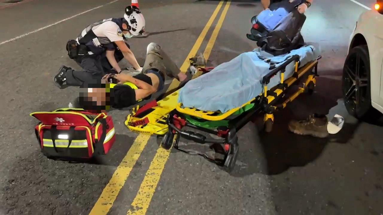 天色昏暗!人孔蓋檢修工人遭撞飛 駕駛:警示號誌距施工點僅幾公尺