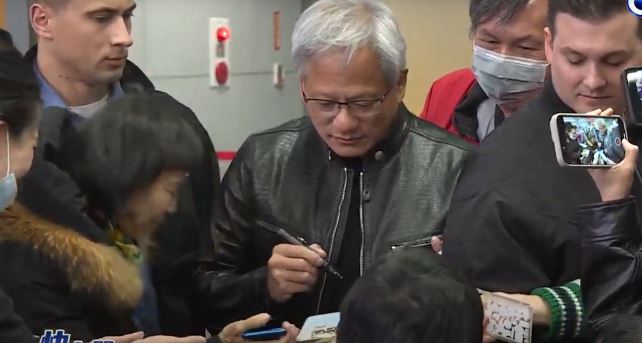 黃仁勳訪台中矽品冷到發抖　董事長憶初見面往事