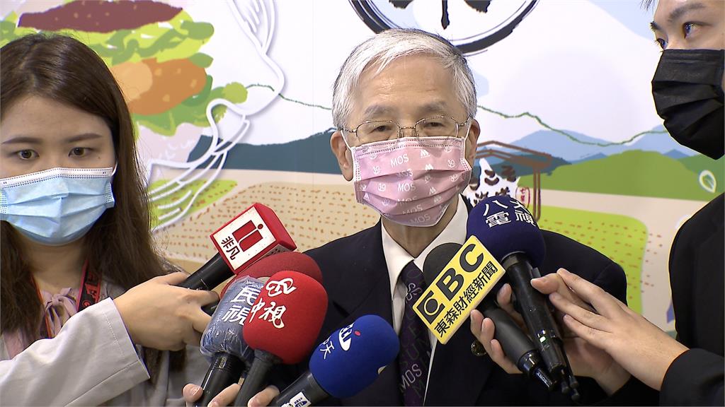 速食業漢堡大做文章! 日本七星米漢堡齒頰留香