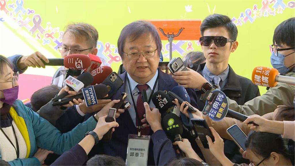 快新聞/搶打公費流感疫苗「一天從20萬打到剩16萬劑」 邱泰源:抗流感藥物非常夠