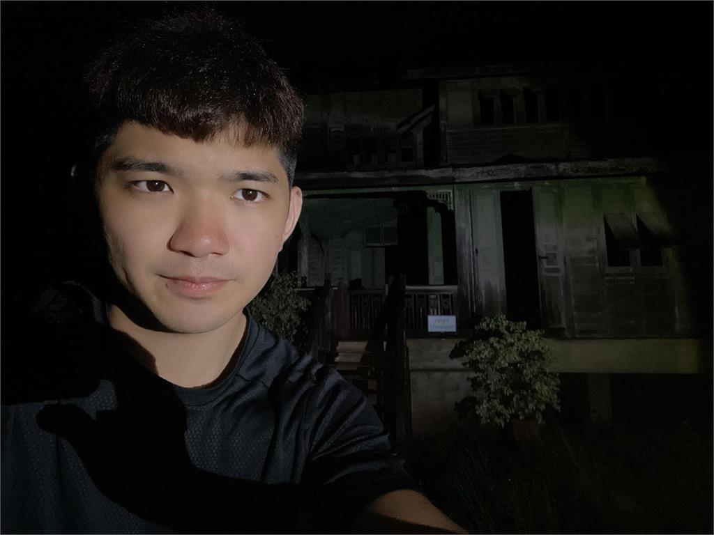 晚安小雞坐牢癢爆「蛋蛋抓破皮」　擦藥油嚇壞：像拿打火機燒