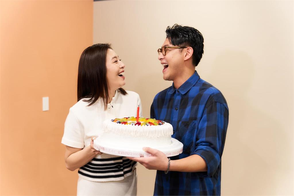 劉品言、連晨翔結婚了！　驚喜宣布懷孕超過3個月