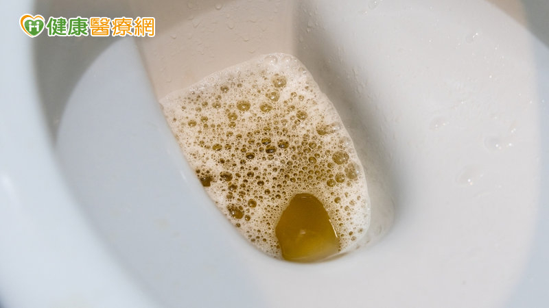 健檢腎功能正常別大意!醫:蛋白尿異常恐是洗腎警訊