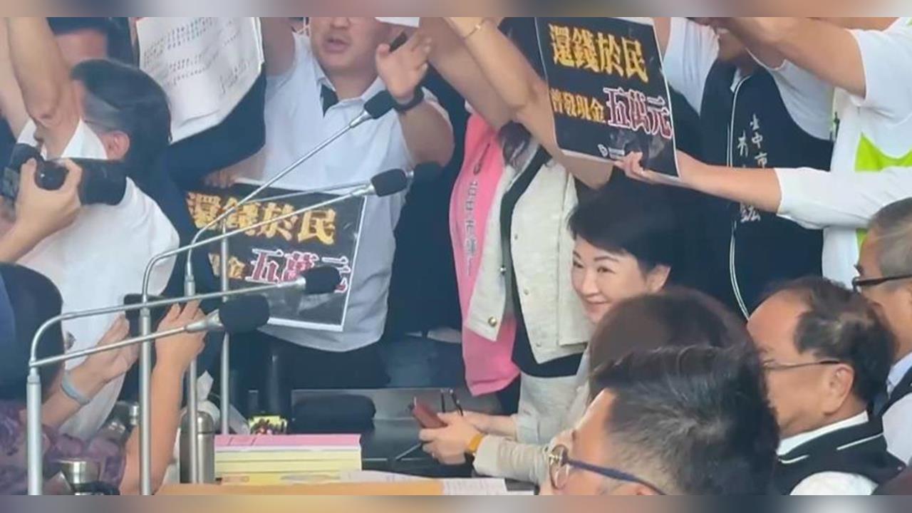 台中綠議員要求"普發5.2萬" 盧秀燕拒簽同意聲明書