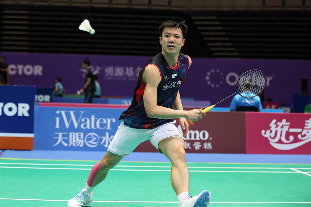 王子維扳倒李詩灃　挺進印尼大師賽男單4強