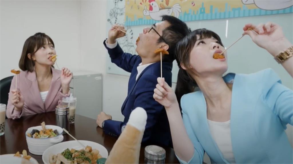 陳其邁露出真面目！辦公室合體2美女發言人「大口吃雞」：我全都要