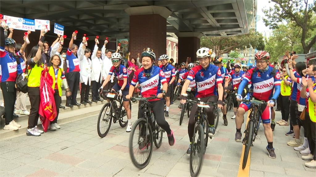 「不倒騎士」台北馬偕出發！　40名癌友不畏病魔啟程