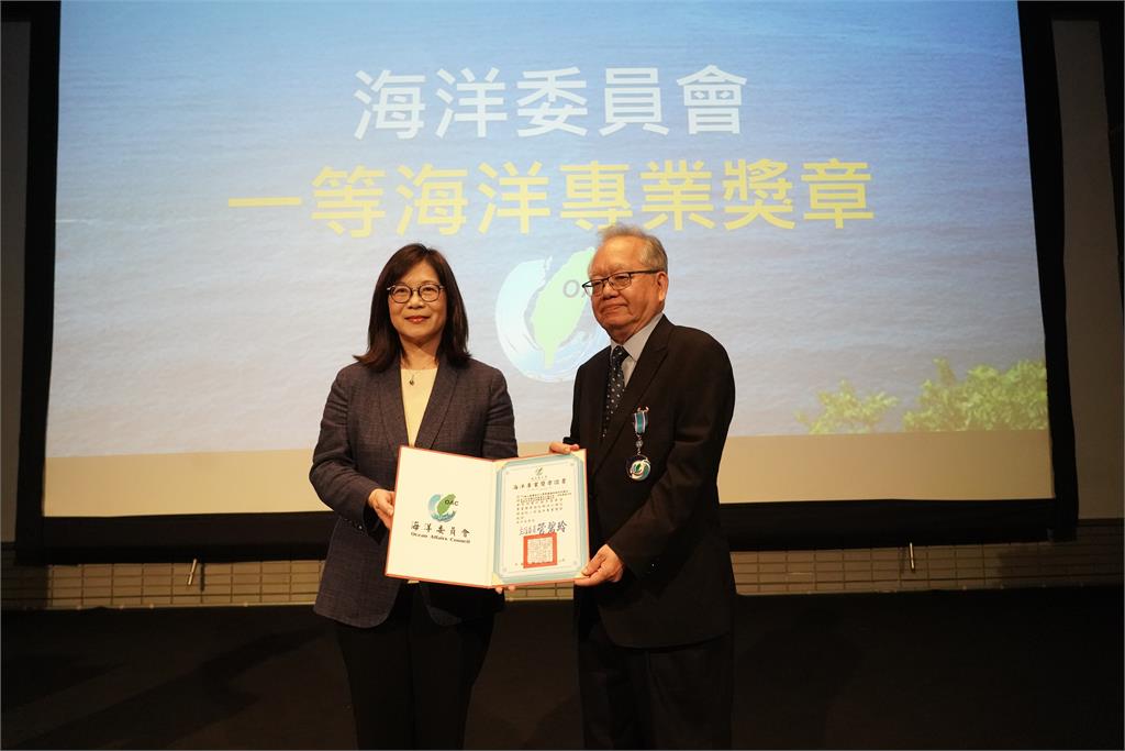 快新聞／中研院研究員邵廣昭魚類研究成果豐碩　榮獲「海洋一等專業獎章」
