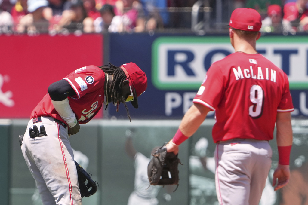 MLB(影)/美國多地出現爆熱天氣 球員在比賽中身體不適嘔吐、熱衰竭