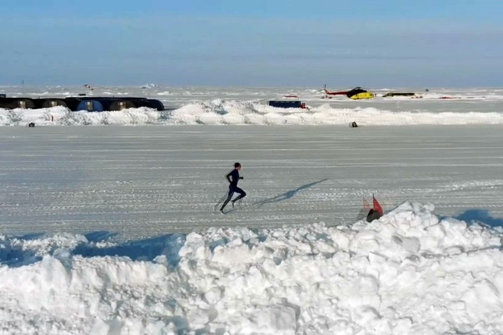 北極「一英哩跑」 衝刺1.6公里創紀錄凍傷耳