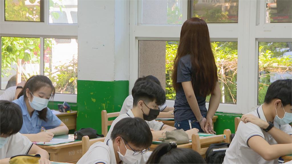 恐撞段考！BNT延遲各縣市延後施打　北市19所學校受影響