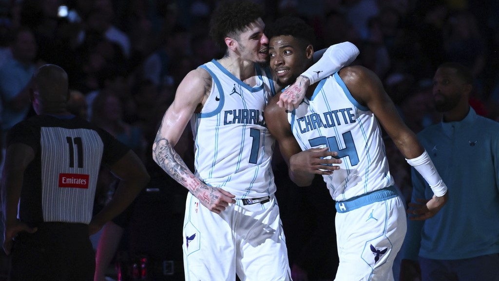 NBA(影)／講了「一個字」被罰310萬台幣！黃蜂「球小弟」賽後採訪失言