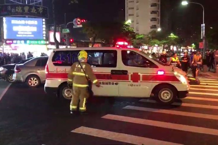 酒駕闖紅燈撞7車  肇事者竟是刑事局警官