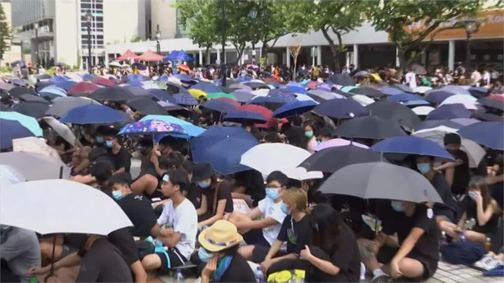 反送中／香港千名中學生參與集會 醞釀9月罷課