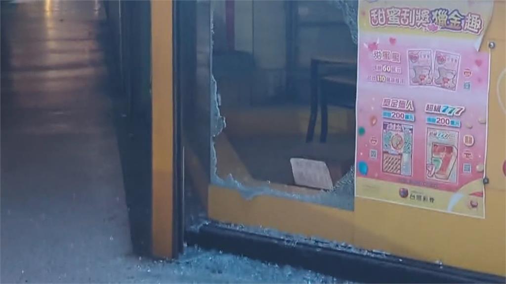 躲彩券行廁所真竊盜　前鎮黑衣男竊19萬「警報器響破窗逃」