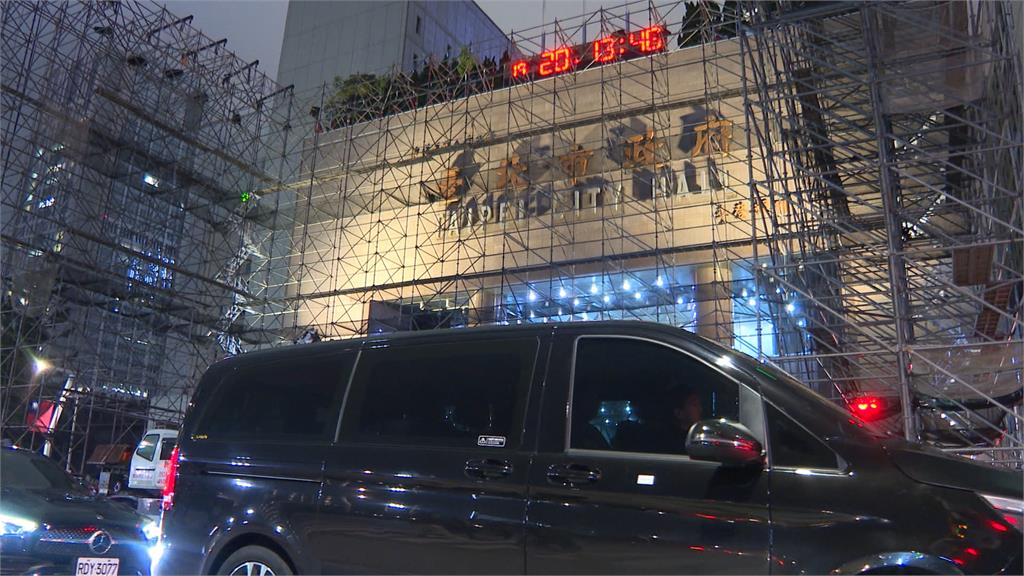 "樂團主唱"搭台北跨年舞台墜落　家屬悲嘆:可以知道事發原因嗎