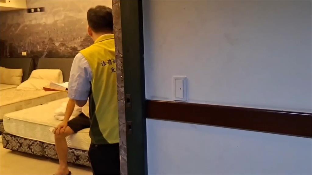 礁溪溫泉會館欠稅遭法拍 租屋藏設備遭討債蟑螂入侵