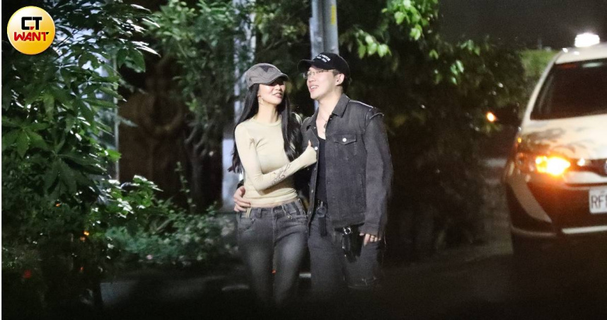 深夜愛放閃2/艾薇、吳霏「520」又摟又勾愛滿滿 林逸欣與另一半「亞洲蹲」搞笑曬愛