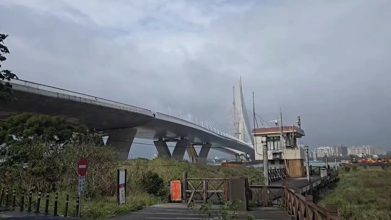 獨/淡江大橋低頻蜂鳴聲頻傳 居民得靠安眠藥入睡