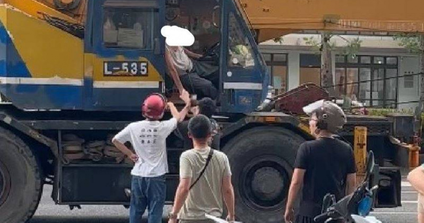 18歲女騎士「遭輾斃」竟是北部家族醫院接班人　母悲喊：包包裡夾肉屑