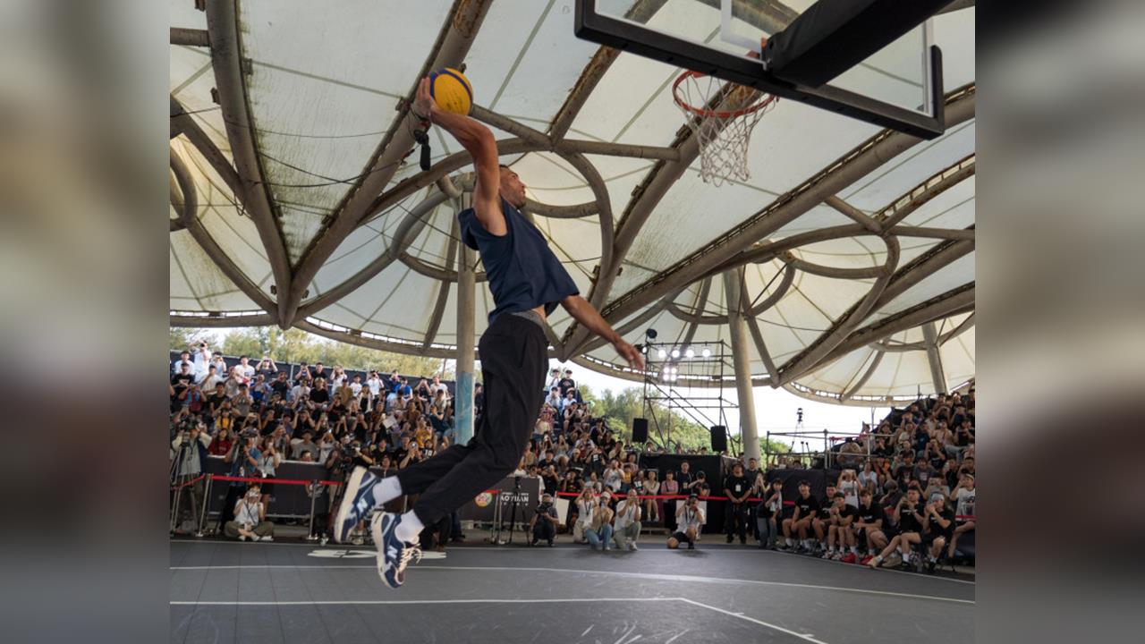籃球／NBA灌籃王來啦！拉文竹圍漁港秀精彩暴扣 方立凱灌籃賽秀美技獲滿分奪冠