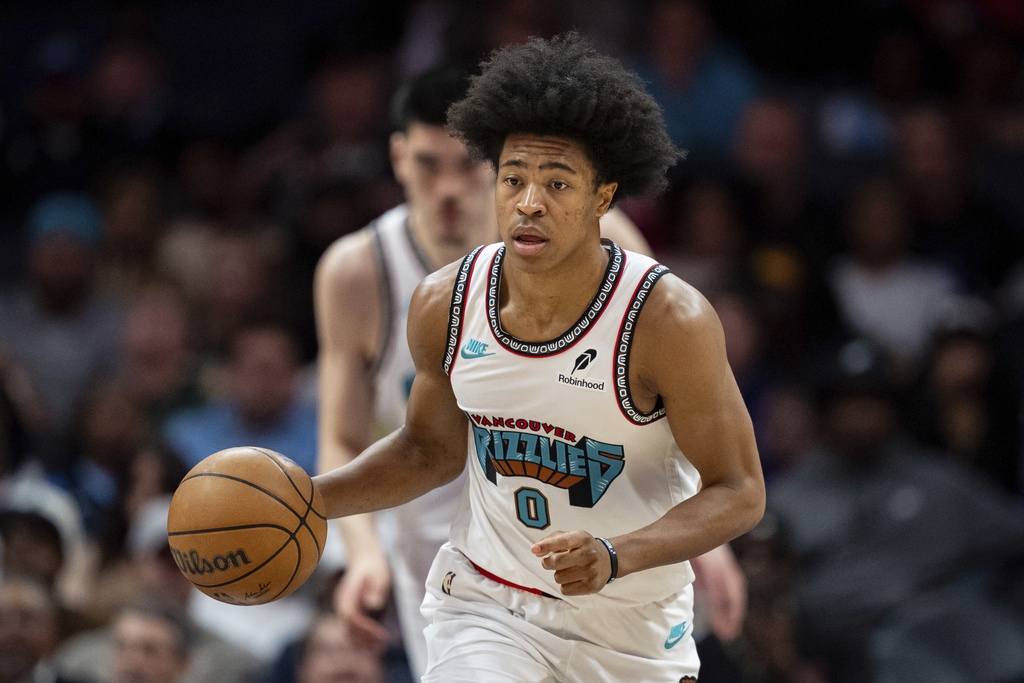 NBA(影)／一度失去意識！灰熊新秀側翼飛扣遭惡意犯規重摔　網怒斥：有夠髒