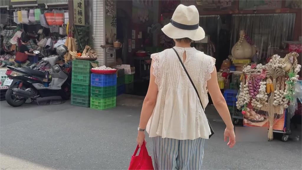 熟悉的最對味!日本夫婦時隔1年再訪寶島 嚐遍街頭美食:不會感到厭倦