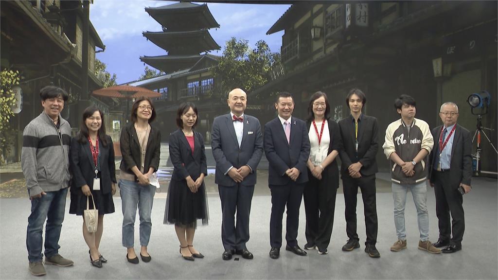 日本新任駐台代表片山和之參訪民視　體驗虛擬攝影棚「瞬間置身京都」