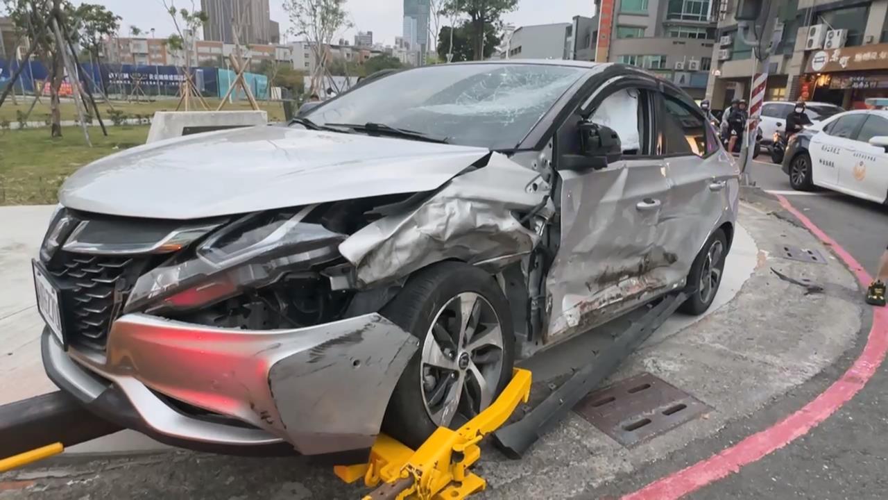 「按喇叭示警」爆發行車糾紛　兩車瘋狂追擊釀4人受傷