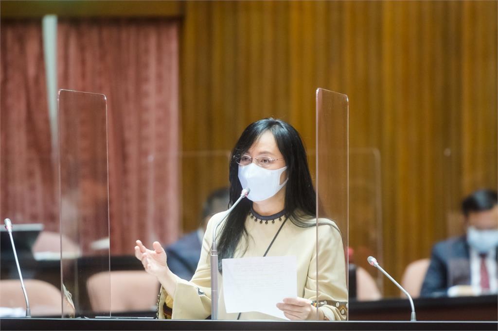 快新聞／兒遭同學踹傷下體手術縫合　對方家長「找議員」談和　陳瑩心痛：該怎做才是最好？