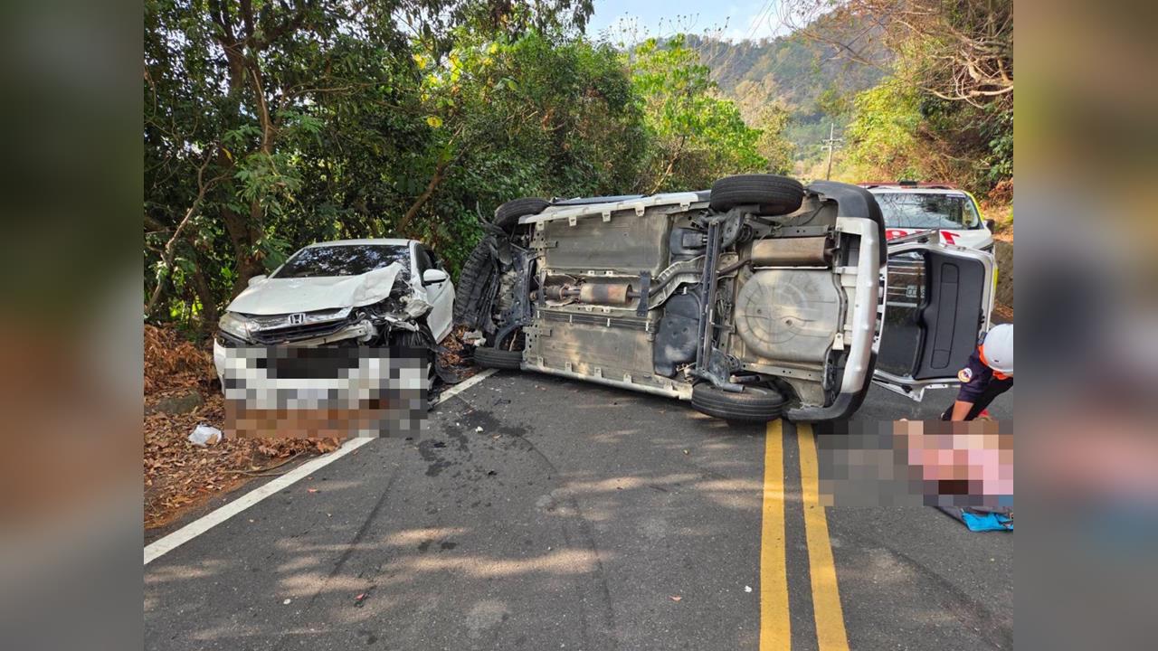 最新／台27線兩車對撞翻覆！11人受傷　最年輕傷者僅6歲