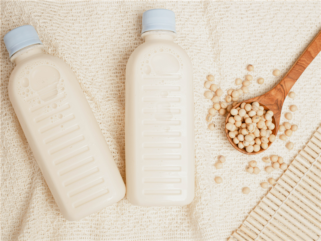 無糖、高蛋白成新主流 豆漿從傳統早餐飲品變身健康風潮代表