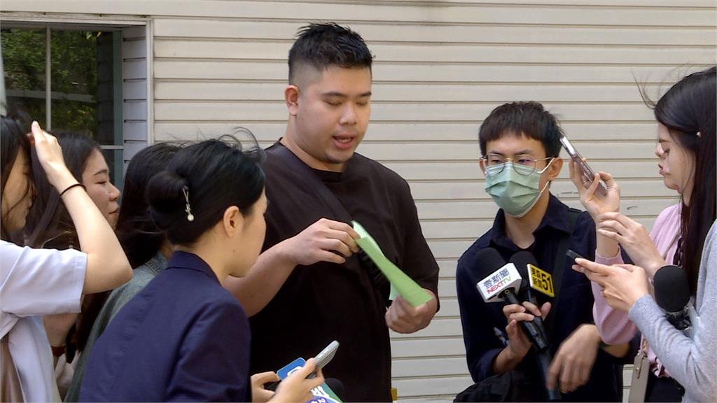 痛！辛殿麻辣信義店冰品有碎玻璃　男客人喉嚨出血控業者處理不當