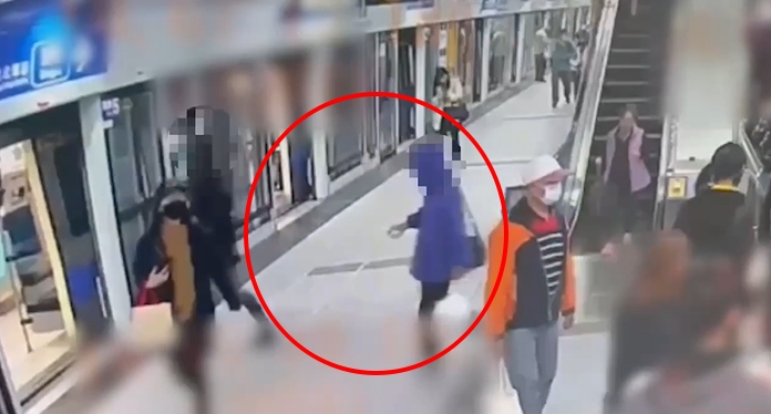 快新聞／北市捷運站2女遭潑不明液體　警鎖定犯嫌追緝中